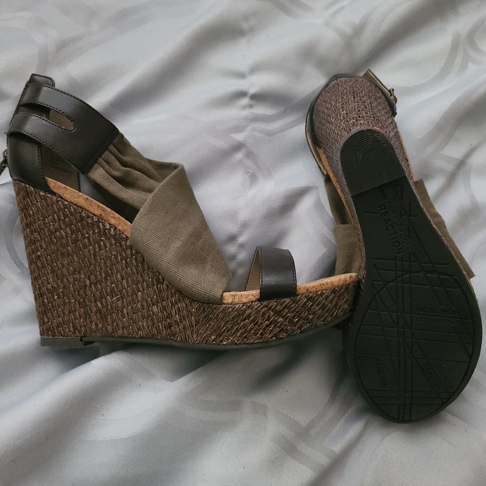 Kenneth Cole Reaction camo wedges sz 8.5